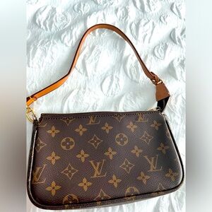 Louis Vuitton Pochette